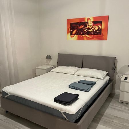 Grazioso Appartamento In Zona Centrale. Montecatini Terme Buitenkant foto